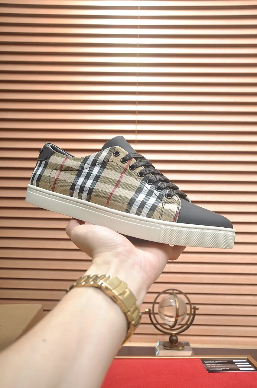 Men's shoes💰480💶[Burberry] (cowhide lining) classic low-top sneakers｜Imported cowhide with classic plaid fabric｜Cow leather lining｜Original outsole｜Fine workmanship and comfortable to wear Size: 38-44 (customized at 45)